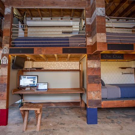 Podshare East Hollywood Hostel Los Angeles Bagian luar foto