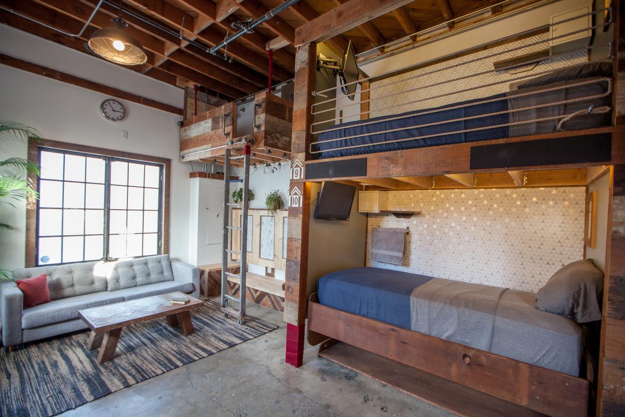 Podshare East Hollywood Hostel Los Angeles Bagian luar foto
