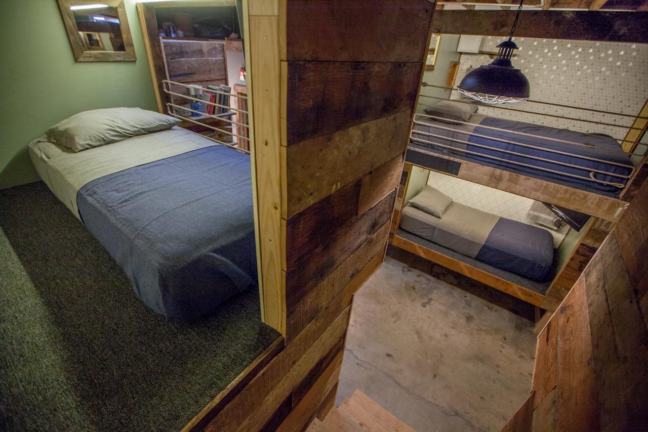 Podshare East Hollywood Hostel Los Angeles Bagian luar foto